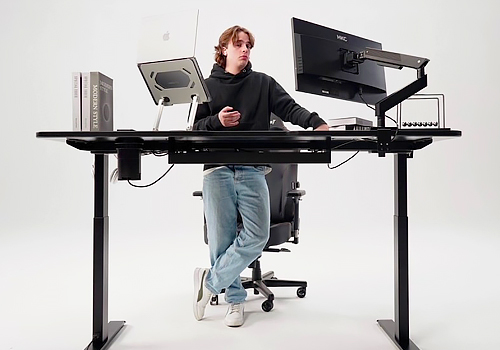 Rome Design Awards Winner - AndaSeat - AndaSeat Xtreme Series: The Clutter-Free Standing Desk
