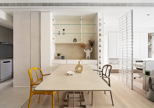 Rome Design Awards Winner - Blanq Studio - White Space Breathes